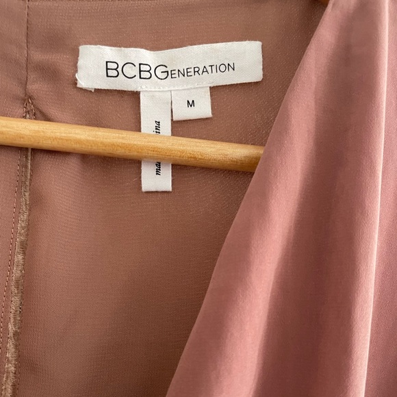 NWOT BCBGeneration Dress, M - Picture 3 of 6